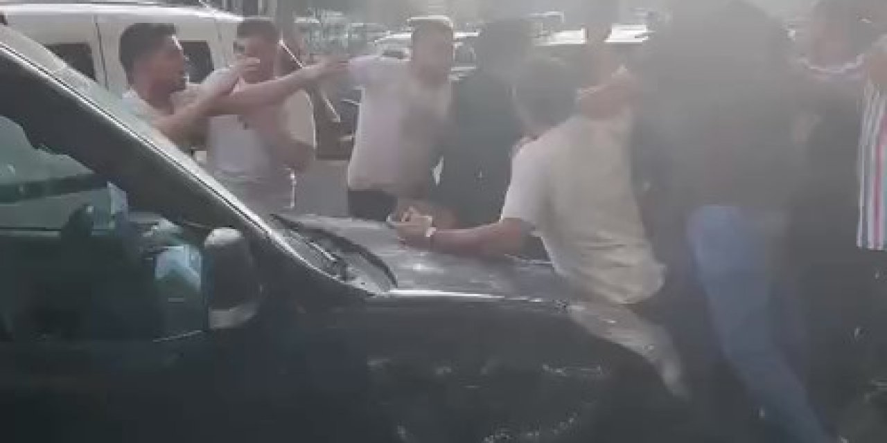 İstanbul- Fatih'te Bıçaklı Park Yeri Kavgası