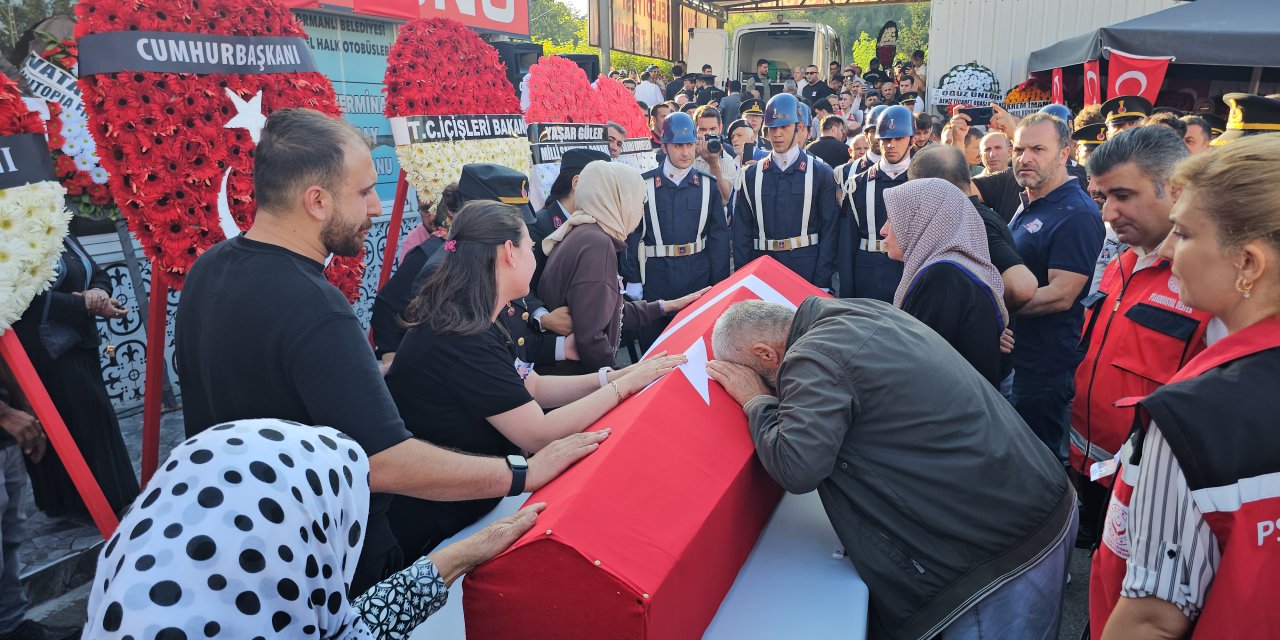Zonguldak - Şehit Uzman Çavuş Eroğlu, Son Yolculuğuna Uğurlandı (2)