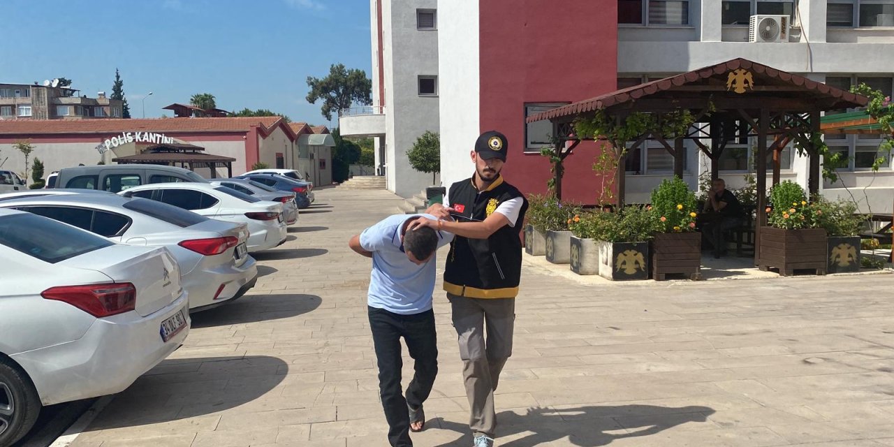 Küfür Tartışmasında Arkadaşını Bıçaklayarak Öldürdü