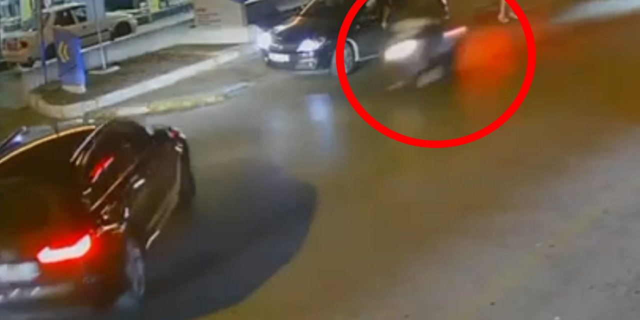 Sakarya - Ani Manevra Yapan Cipe Çarpan Motosikletli Öldü; Kaza Anı Kamerada