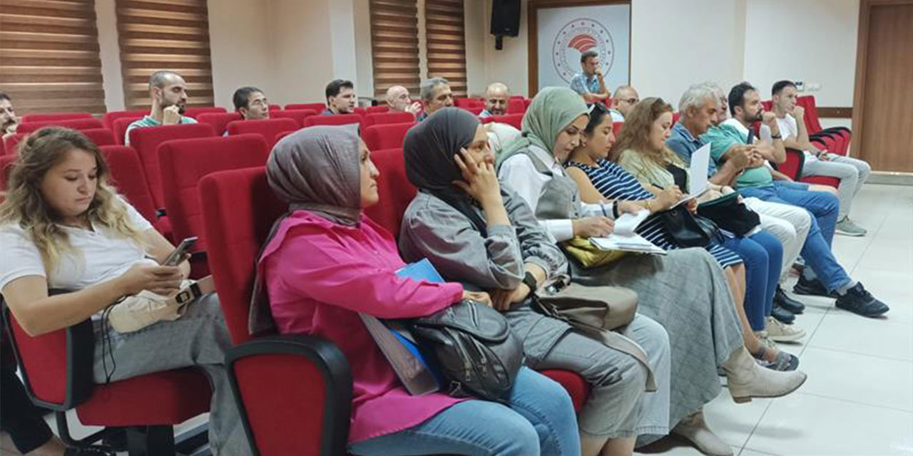 Rize'de Hamsi Avcılığında Üretim Planlama Toplantısı Yapıldı