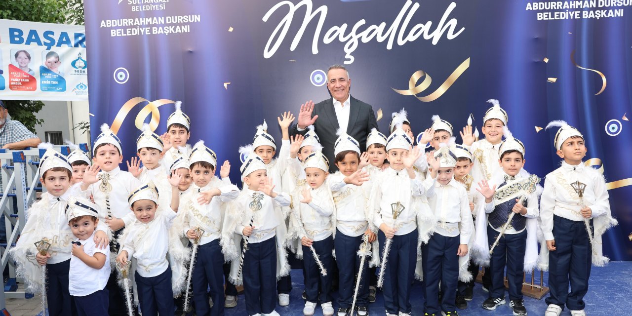 İstanbul - Sultangazi'de Sünnet Ettirilen Çocuklar İçin Şölen Düzenlendi