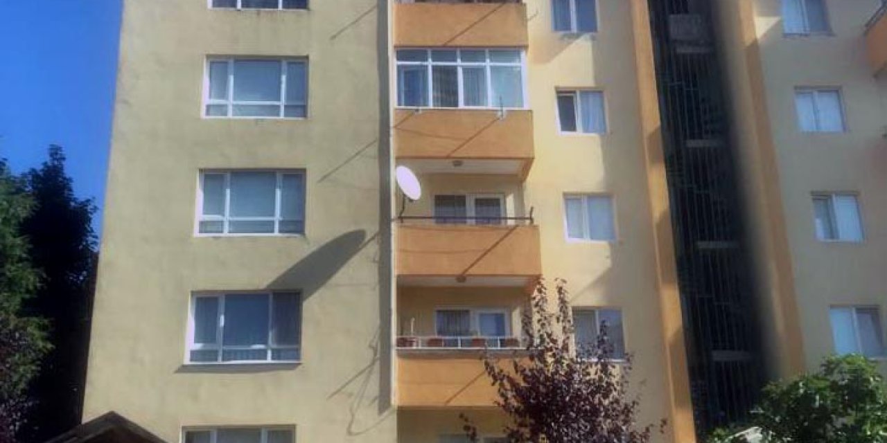 4'üncü Katın Balkonundan Düşen Çocuk, Ağır Yaralandı