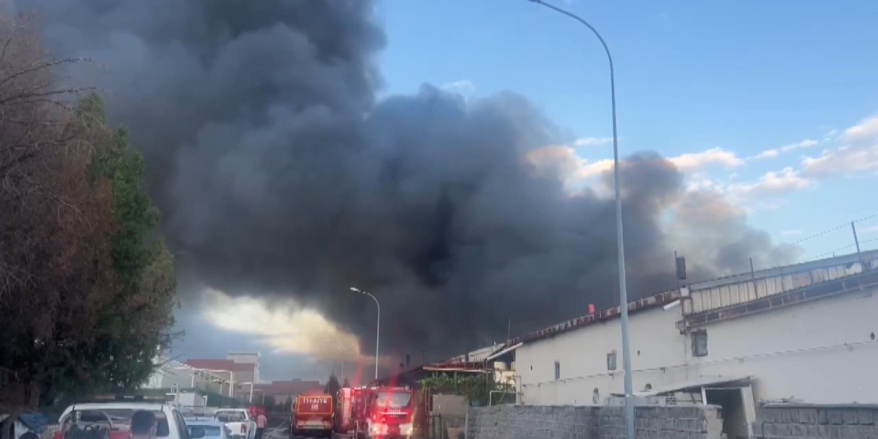 Kayseri'de Keçe Fabrikasında Yangın -1