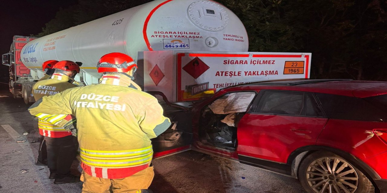 Anadolu Otoyolu'nda kaza yapan otomobilin sürücüsü hastanede öldü