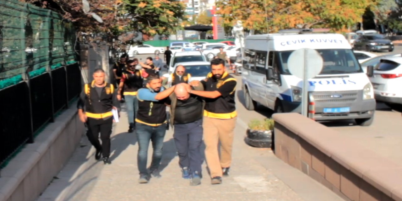 Damadına Ateş Ederken Ona Siper Olan Kızını Öldüren Baba Tutuklandı