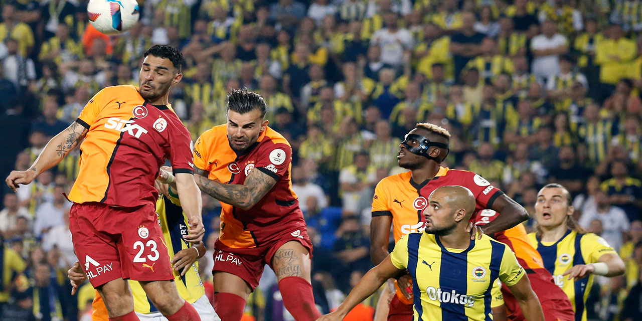 Galatasaray derbide Fenerbahçe'yi deplasmanda 3-1 yendi