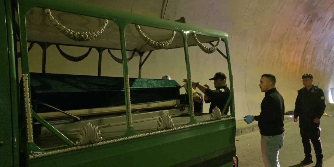 İstanbul-üsküdar'da Tünelde Motosiklet Kaza Yaptı: 1 Ölü, 1 Yaralı