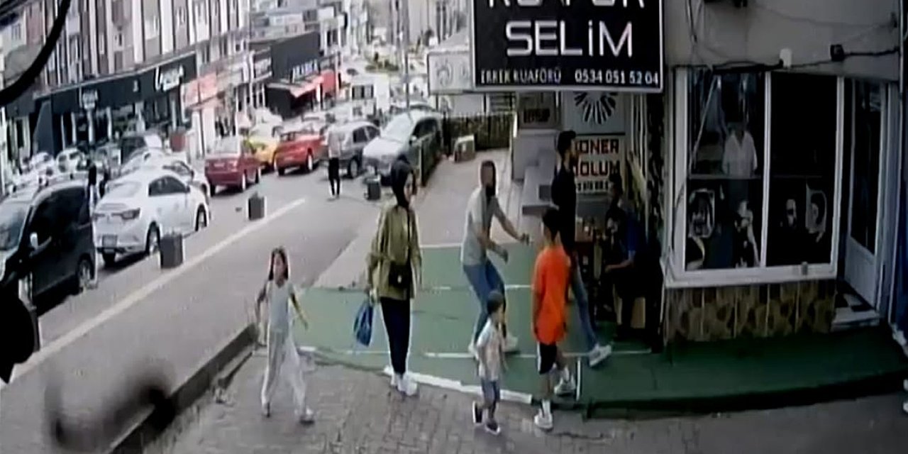 Yaptığı Hamleyle Husumetlisinin Belinden Çıkarmaya Çalıştığı Tabancayı Aldı