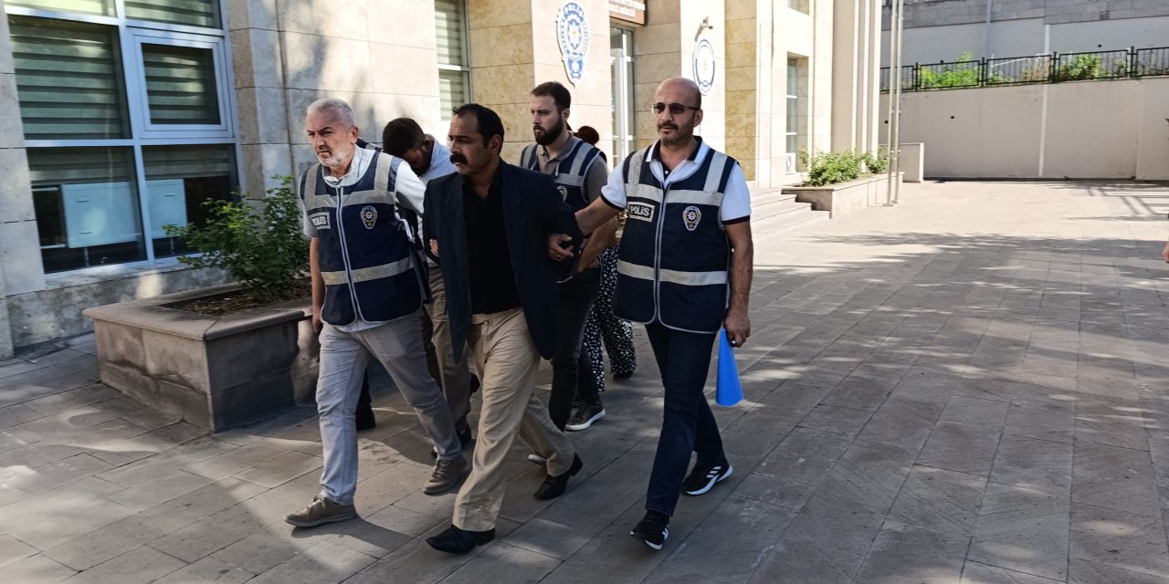 Çalınan Paralar Yastığın İçinden Çıktı