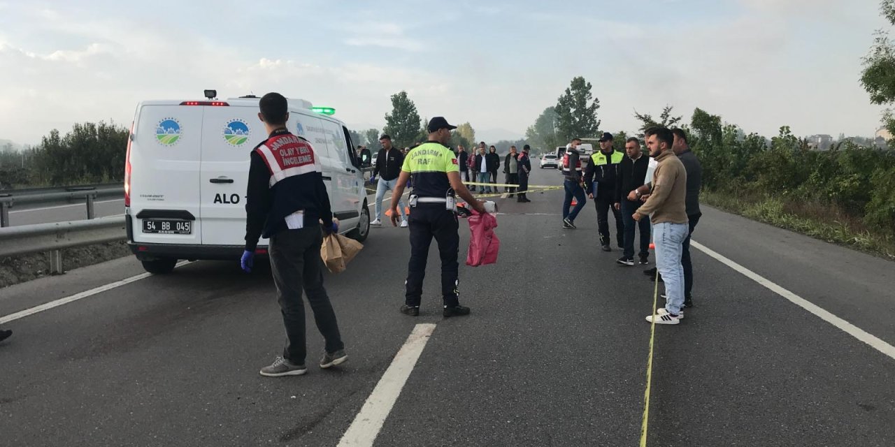 Refüje Çarpan Motosikletin Sürücüsü Öldü