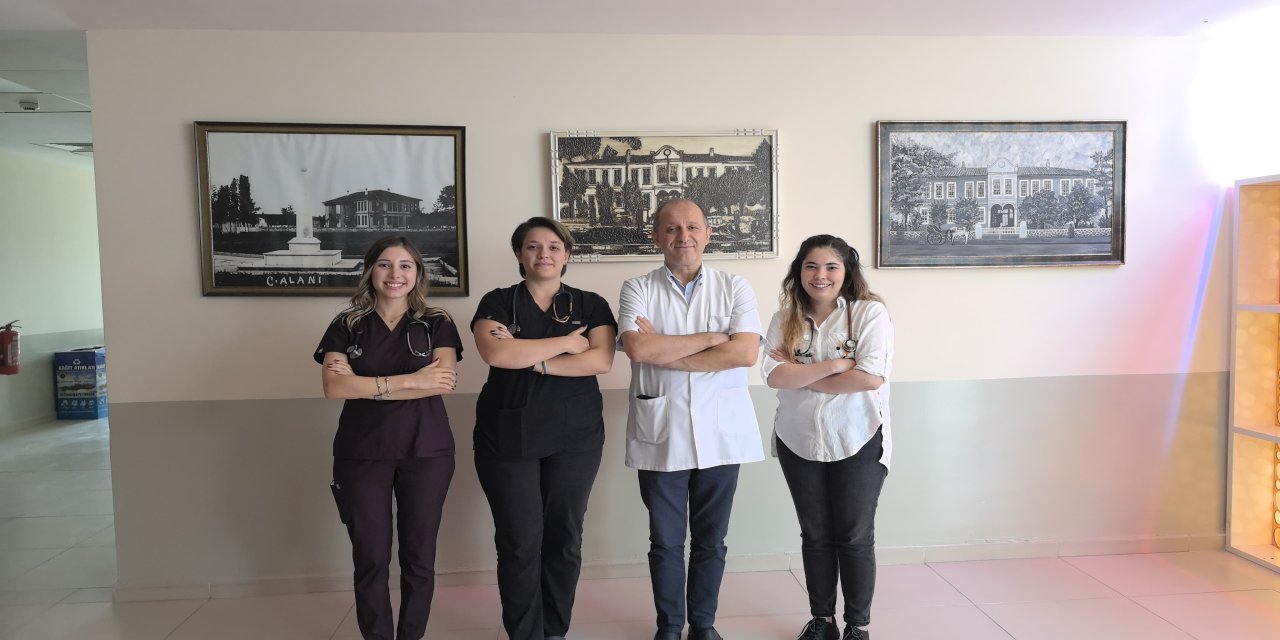 Doğdukları hastaneye atanan 5 genç doktor, ilk nöbetlerini tuttu