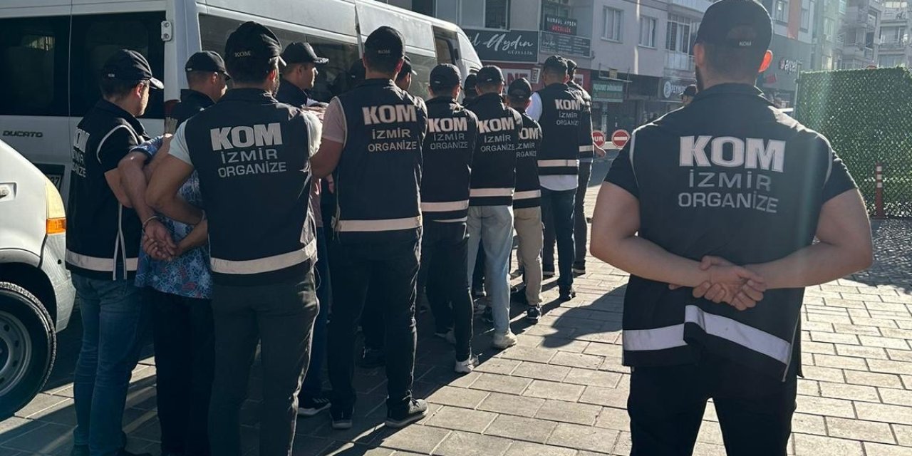 İzmir'de Yasa Dışı Silah İmalatı Yapan Şüphelilere Operasyon; 16 Gözaltı