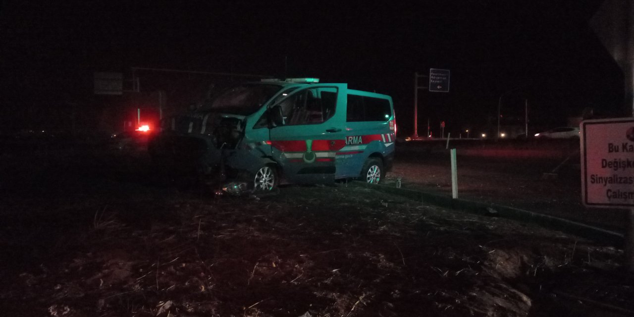 Malatya’da Askeri Araç İle Otomobil Çarpıştı: 5’i Asker 8 Yaralı