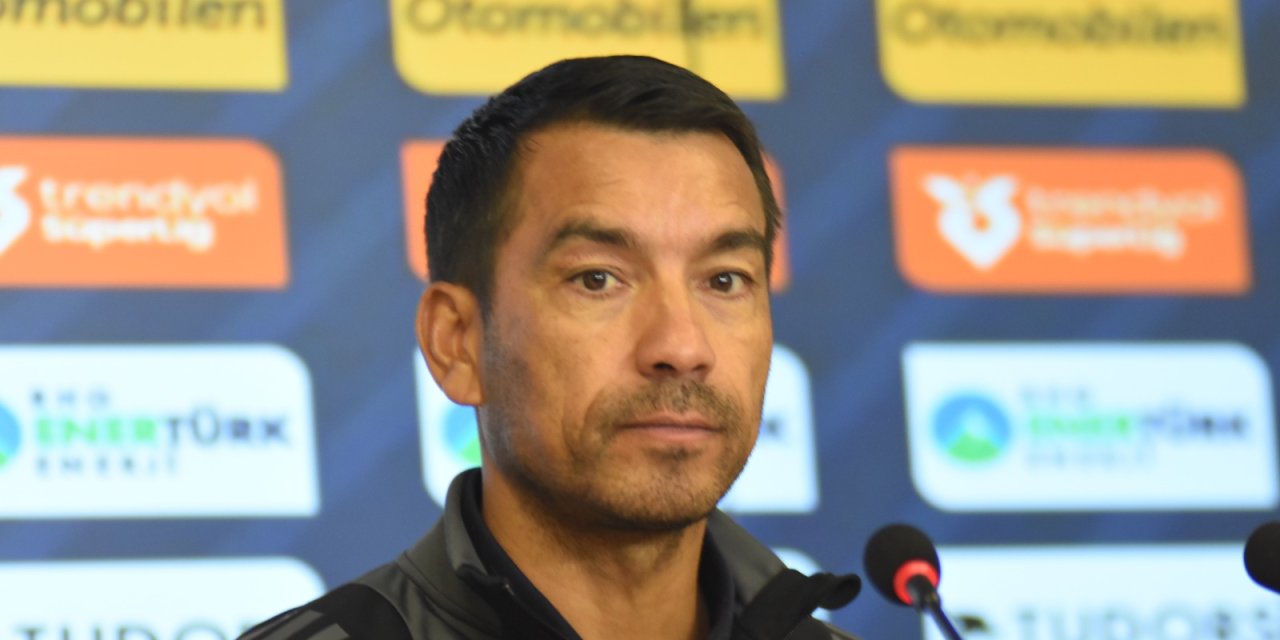 Van Bronckhorst: Amsterdam'dan Sonra Bugün Gösterdiğimiz Reaksiyon Çok Güzel