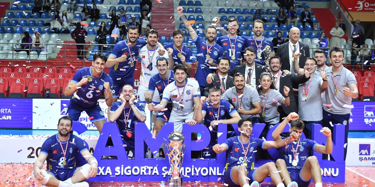 Arkas Spor'un Şampiyonlar Kupası Gururu