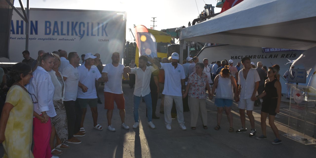 Ege Denizi’nde Av Sezonu Törenle Açıldı