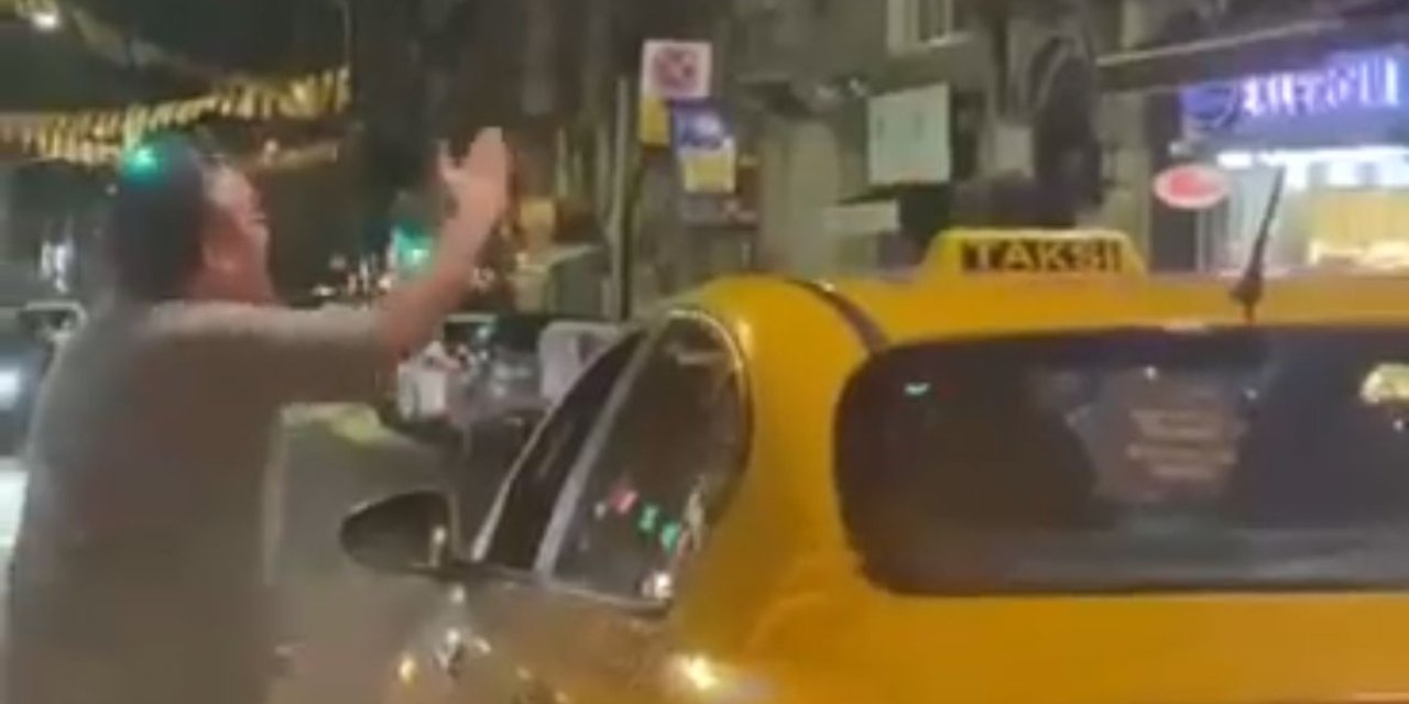 İstanbul- Şişli'de Taksici İle Kadın Yolcu Arasında Ücret Tartışması Kamerada