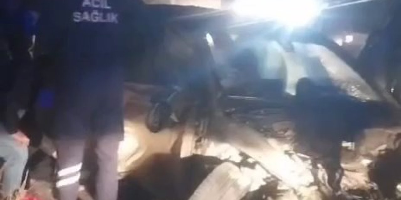 İstanbul-arnavutköy’de 3 Aracın Karıştığı Kazada 2'si Ağır 9 Kişi Yaralandı