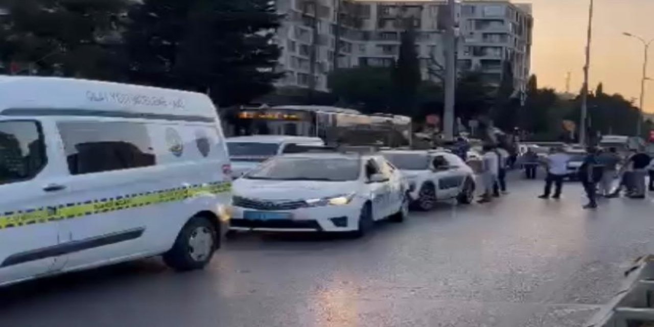 Beylikdüzü'nde D-100 Karayolunda Otomobile Silahlı Saldırı