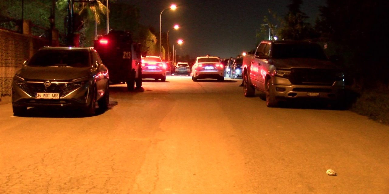 İstanbul-tuzla'da Operasyon Yapan Polis Ekibine Silahlı Saldırı 1 Polis Ağır Yaralandı