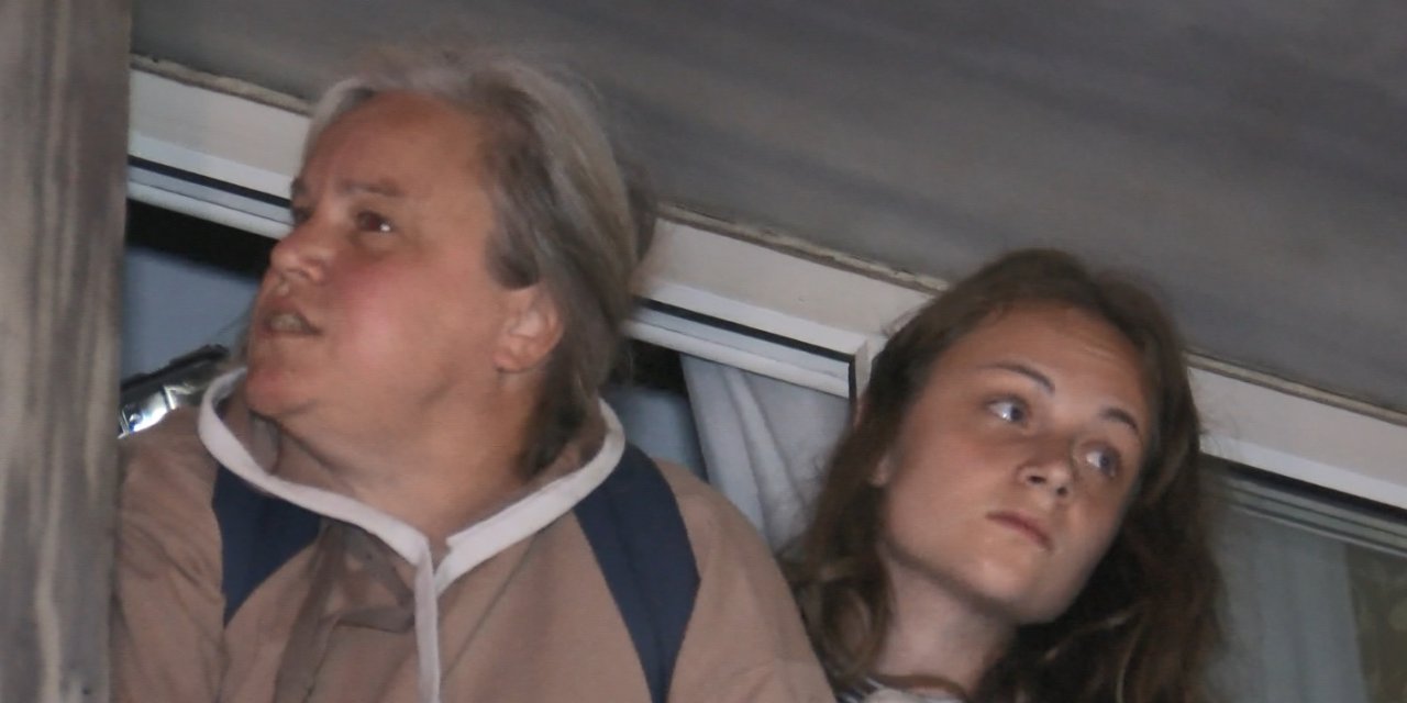 Fatih'te 5 Katlı Otelin Elektrik Panosu Yandı; Dumanlardan Korkan 40 Turist Tahliye Edildi