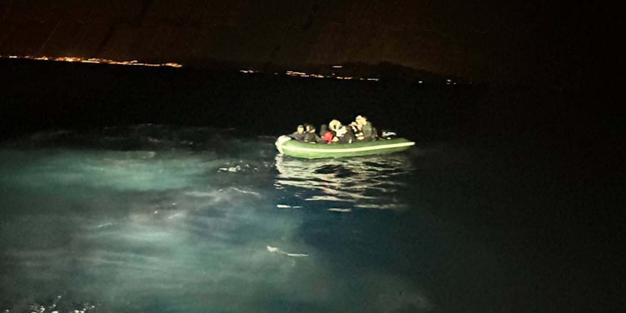 İzmir'de 72 Kaçak Göçmen Yakalandı, 62 Kaçak Göçmen Kurtarıldı