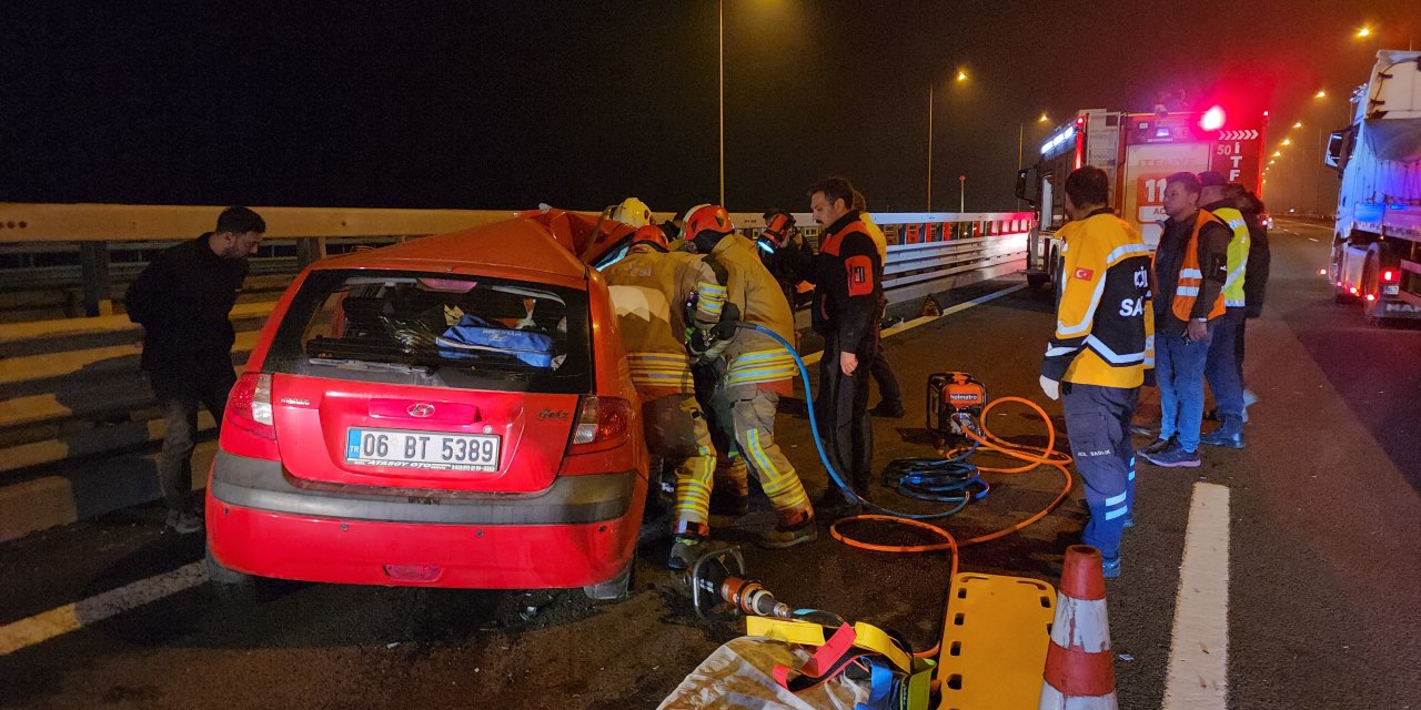 Anadolu Otoyolunda Otomobil, Tır’a Çarptı: 4 Yaralı