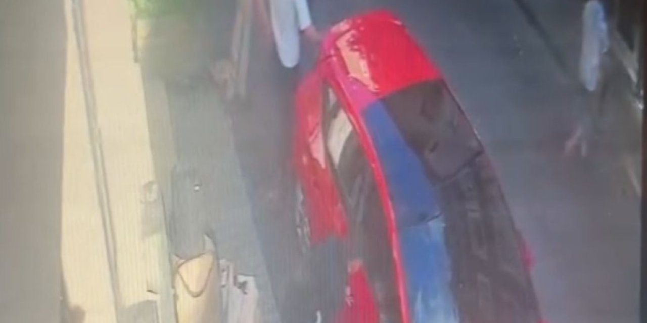 İstanbul- Beyoğlu'nda 1 Kişinin Yaralandığı Silahlı Kavganın Görüntüleri Ortaya Çıktı