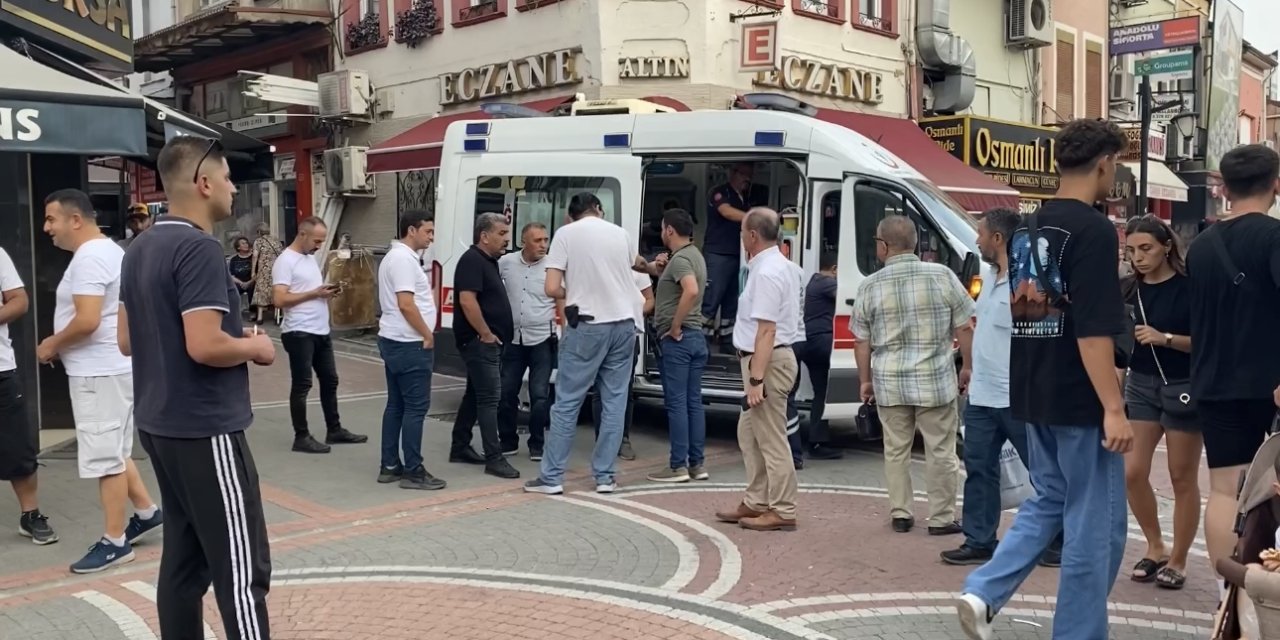 Caddede Yürürken Başına Yorgun Mermi İsabet Etti