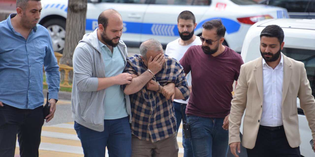 Bindiği Taksilerin Şoförlerini Dolandırdı