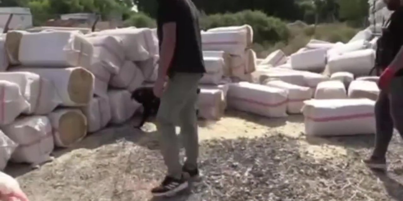 Bakan Yerlikaya: Mersin Ve Diyarbakır'da 389 Kilogram Uyuşturucu Ele Geçirildi