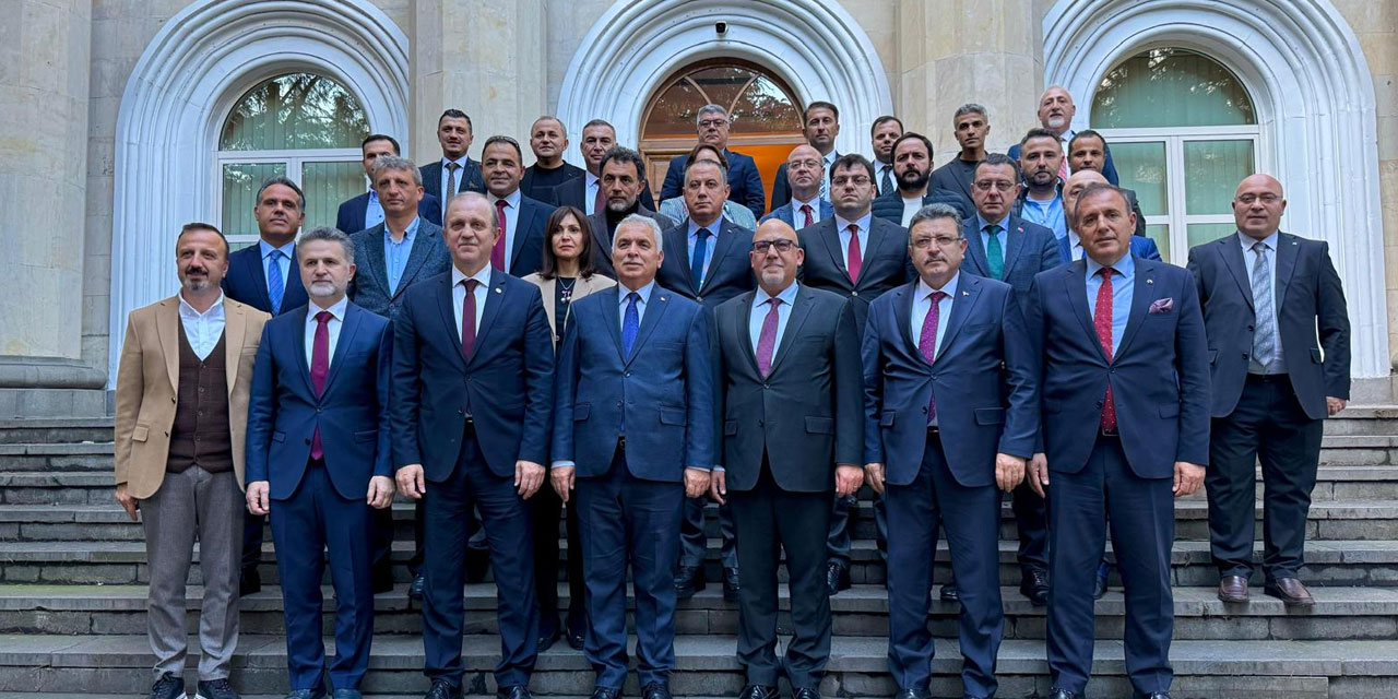 Trabzon Heyetinden Tiflis Büyükelçiliği'ne Ziyaret