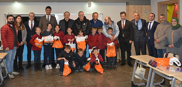 Trabzon'da, 3 bin öğrenciye ayakkabı ve mont dağıtılacak