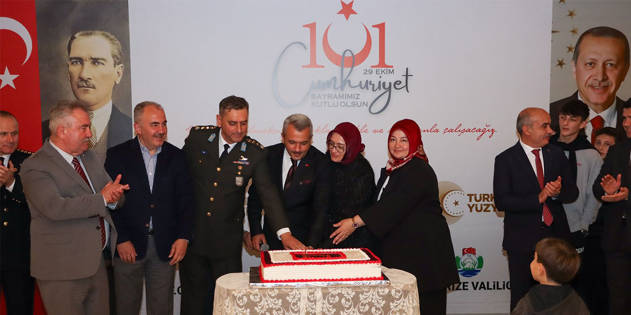 Rize'de 29 Ekim Cumhuriyet Bayramı resepsiyonu verildi