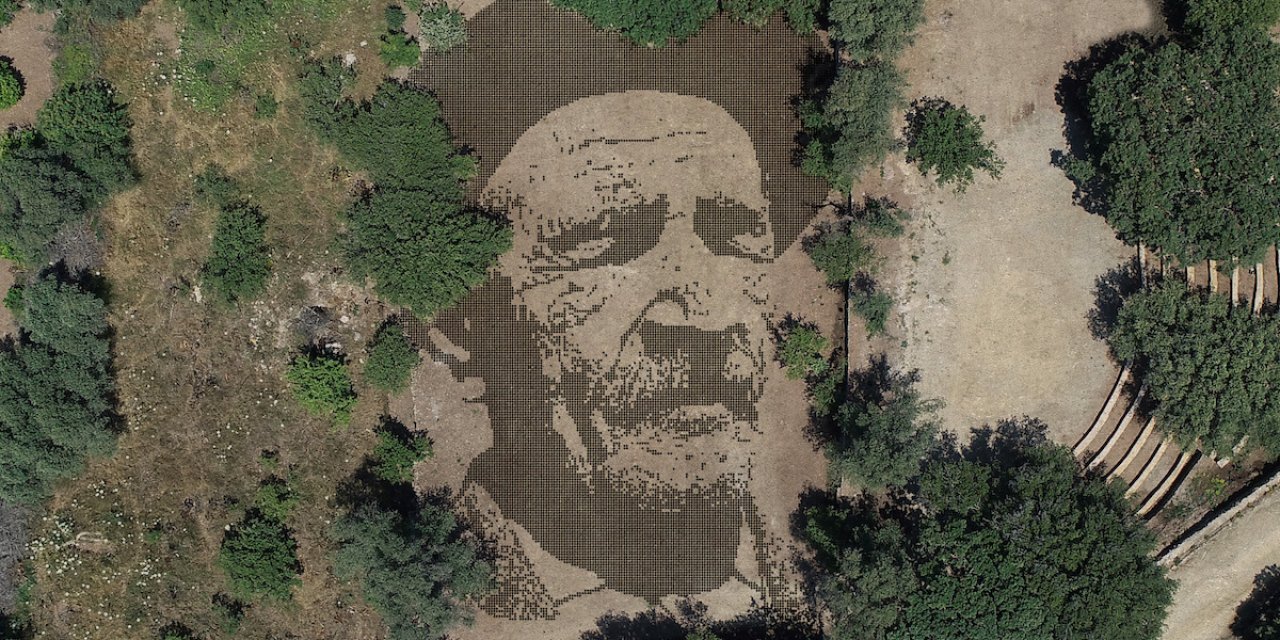 Aşık Veysel, Vefatının 50’nci Yılında 25 Bin Avuç Toprakla Bodrum’da Anıldı