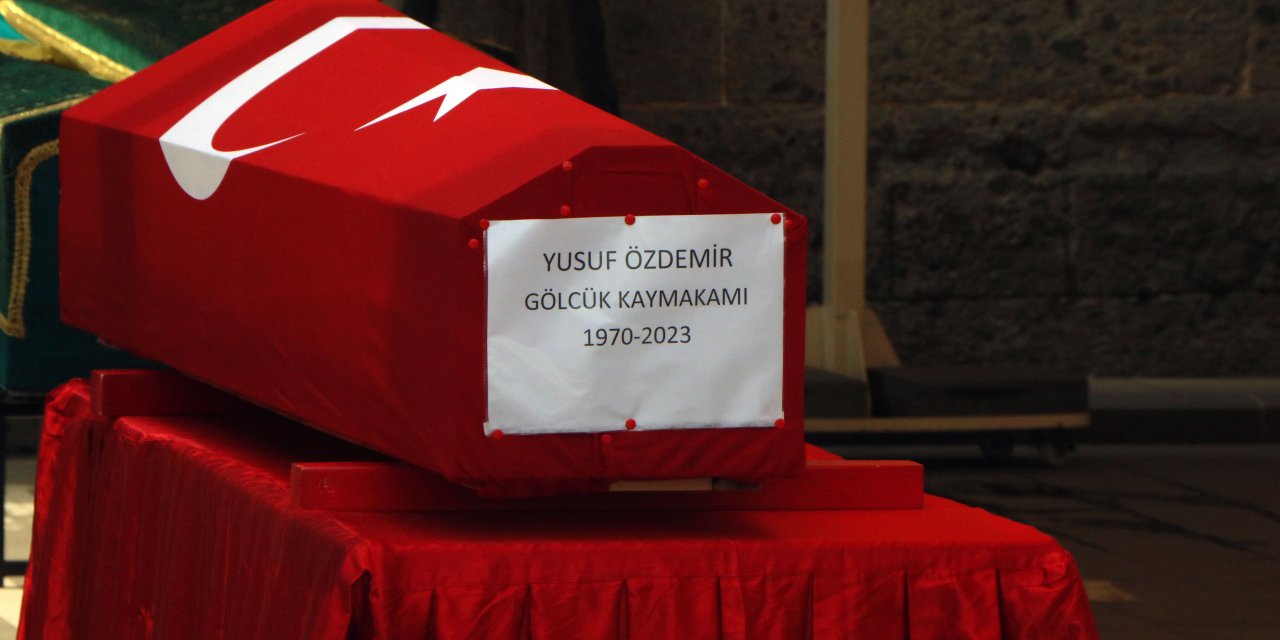 Gölcük Kaymakamı Özdemir, Son Yolcuğuna Uğurlandı