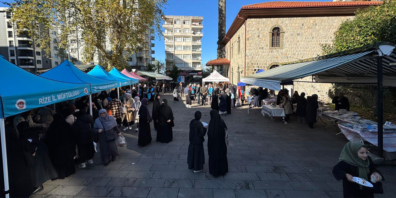 Rize'de Hayır Çarşısı Açıldı