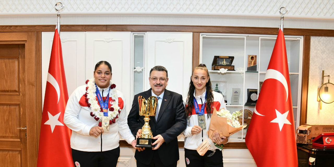 Başkan Genç, altın yumurukları ağırladı