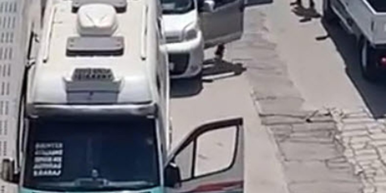 Araç Sürücüsüne Bıçakla Saldıran Minibüs Şoförüne 9 Bin 51 Tl Ceza