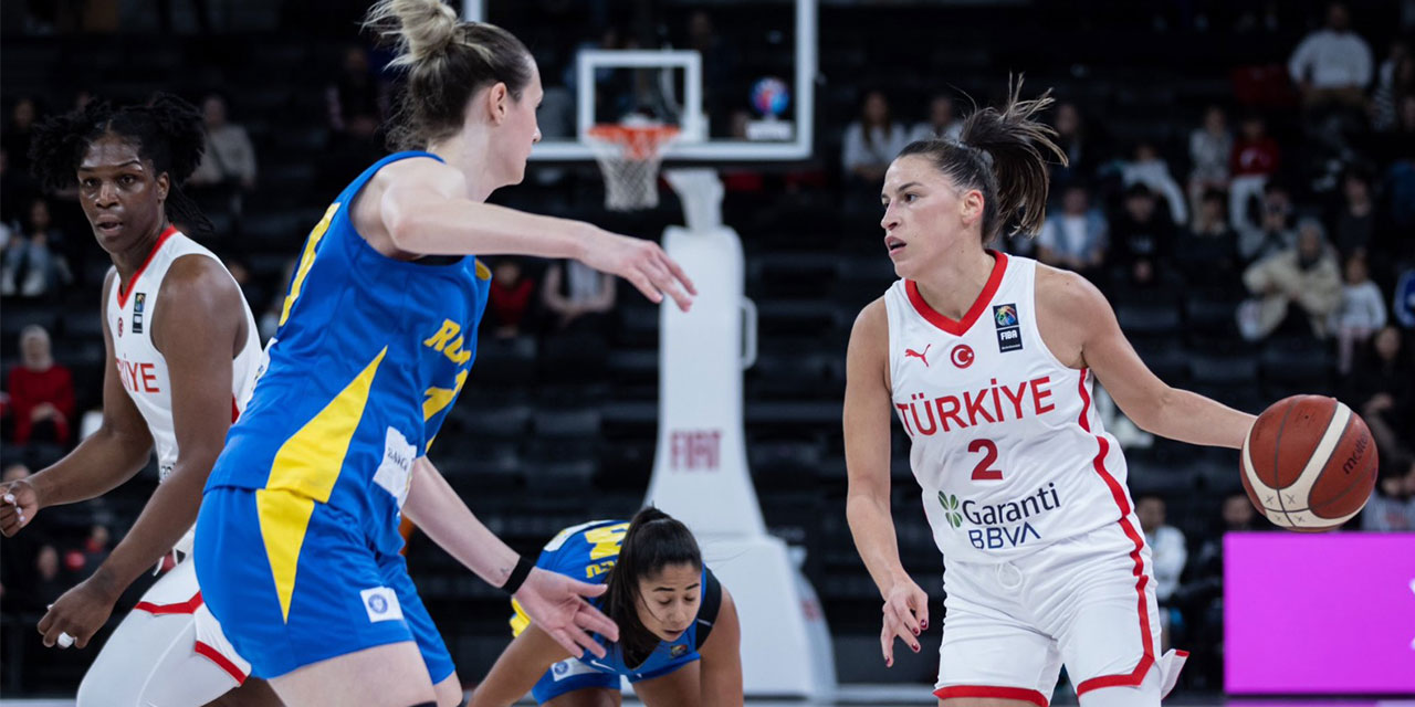 A Milli Kadın Basketbol Takımı, Romanya'yı 101-54 Yenerek 3'te 3 Yaptı