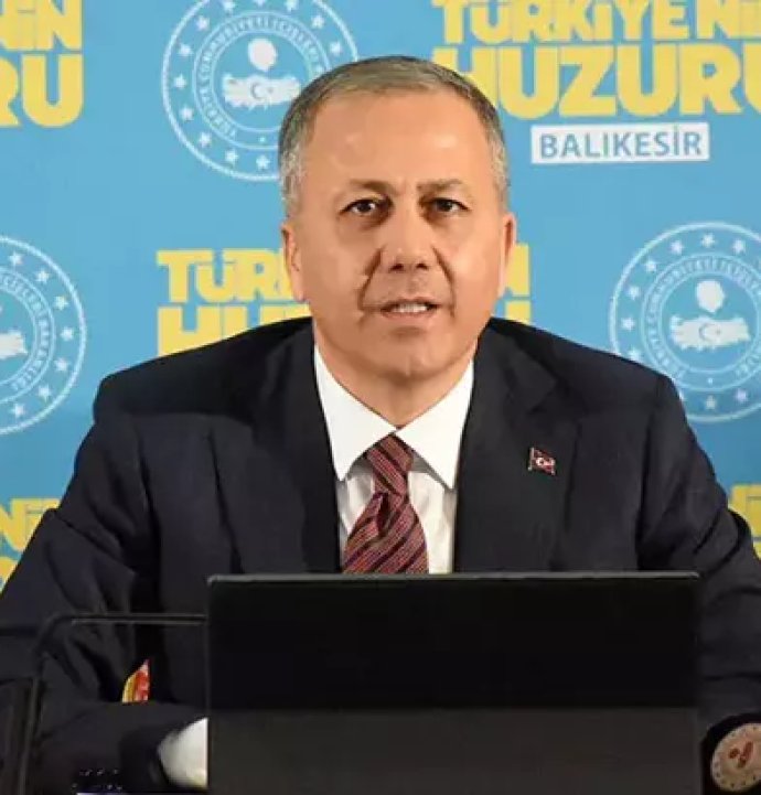 Bakan Yerlikaya: Belediye, terörle iltisakın hendeği değildir