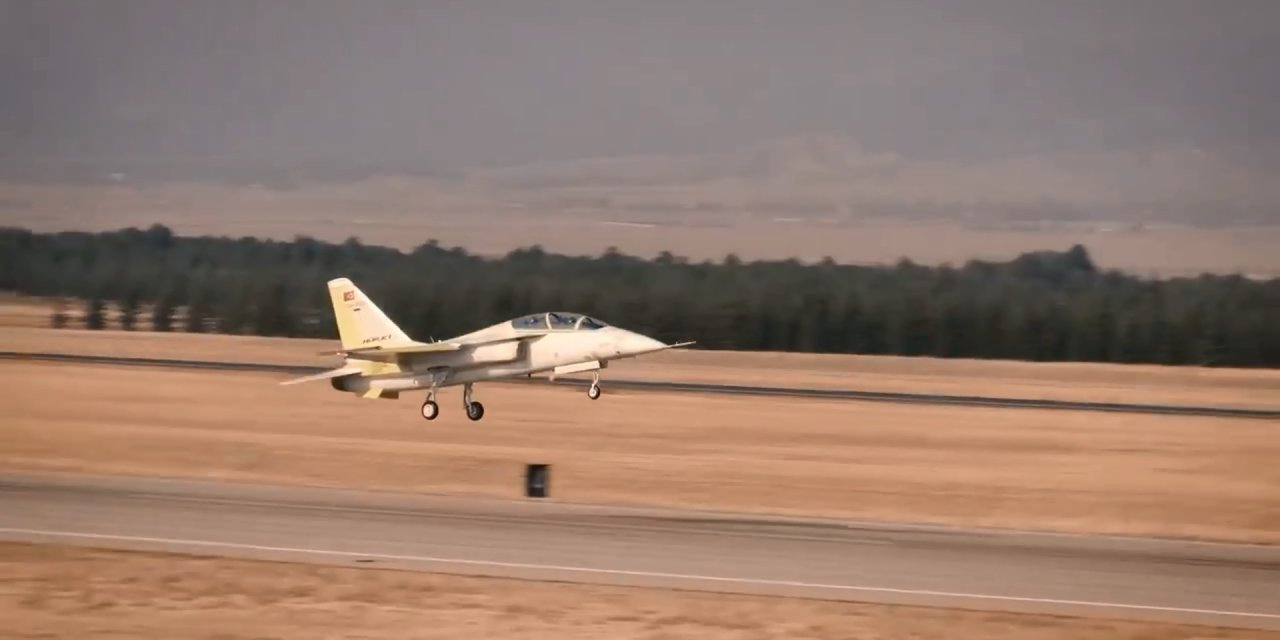 Ankara Hürjet'in İkinci Prototipi, Şehit İsimleriyle Uçtu