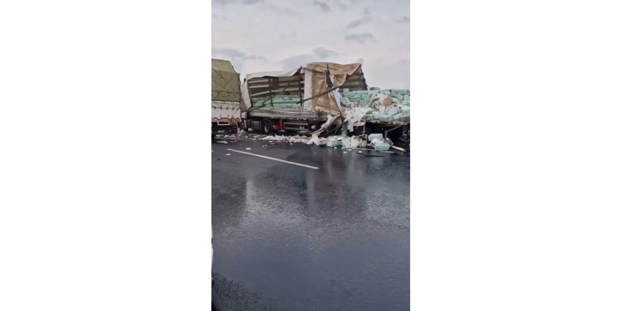 Kuzey Marmara Otoyolu’nda kaza: Ulaşım tek şeritten sağlanıyor