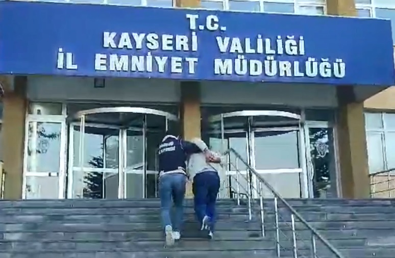 Kayseri'de aranan 2 hükümlü yakalandı