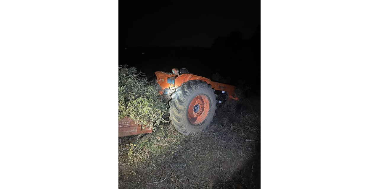 Devrilen traktörün altında kalan sürücü öldü