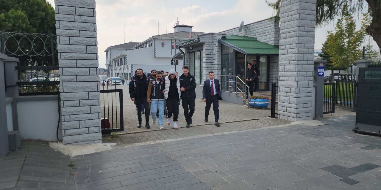 DÜZCE'de uyuşturucu operasyonunda 5 tutuklama