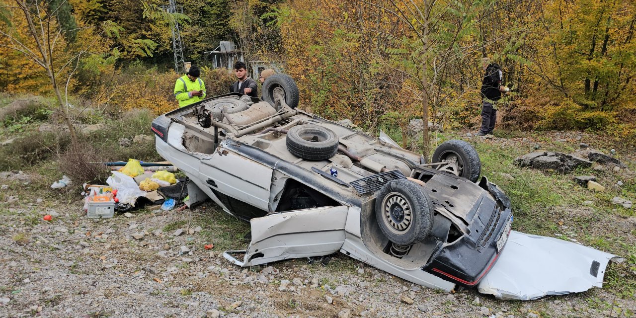 ZONGULDAK Takla atan otomobildeki çift yaralandı