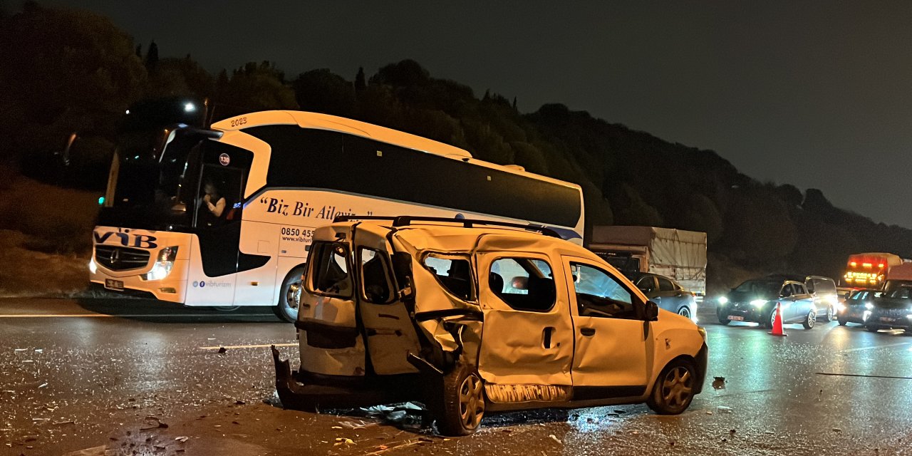 TEM Otoyolu’nda zincirleme kaza: 10 yaralı