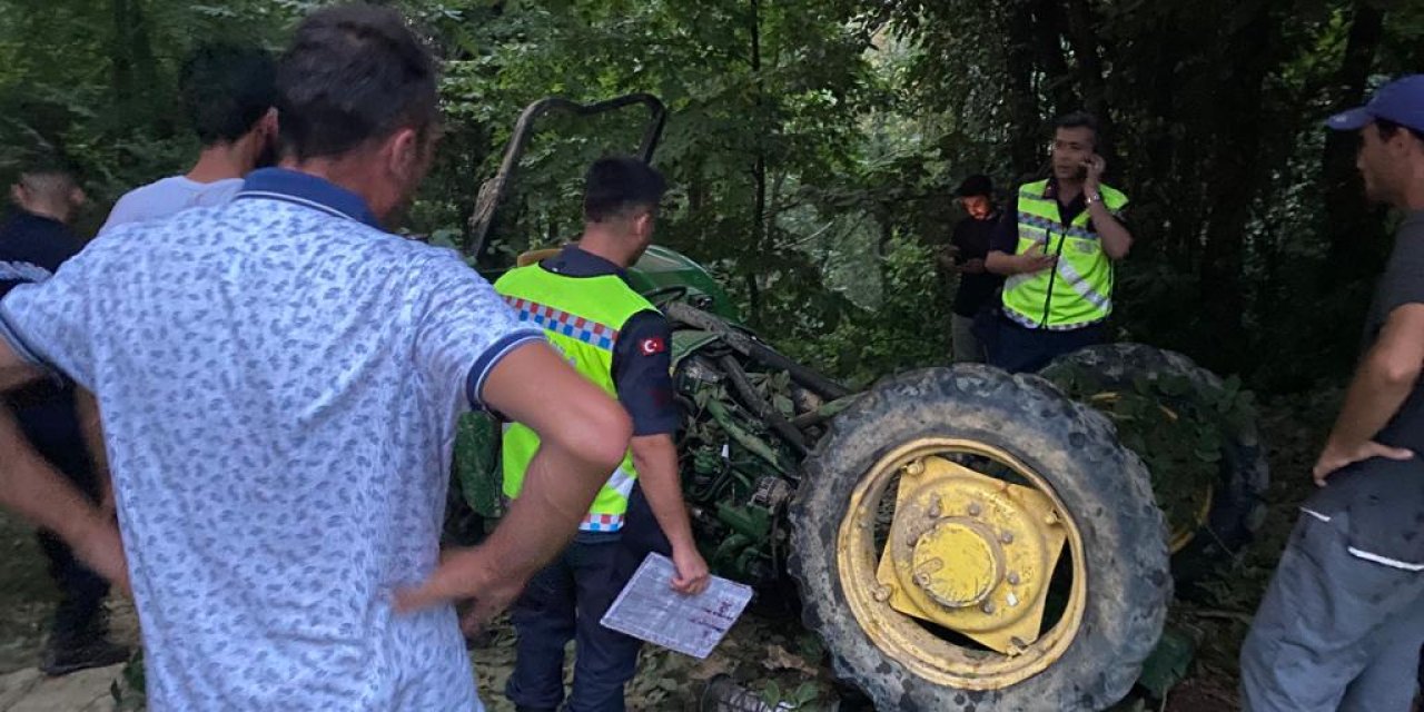 Fındık İşçilerini Taşıyan Traktör Devrildi: 16 Yaralı
